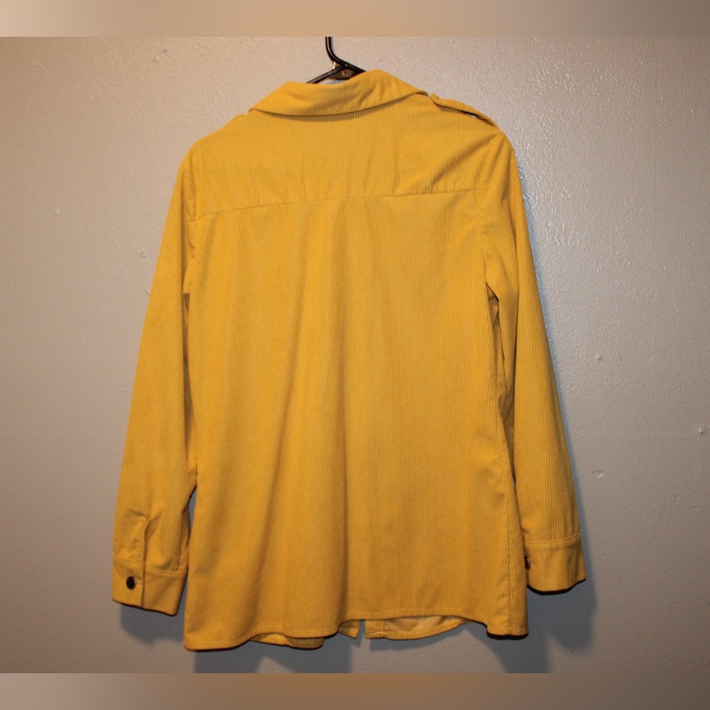 Medium Button Down (Light Weight Jacket) - image 8